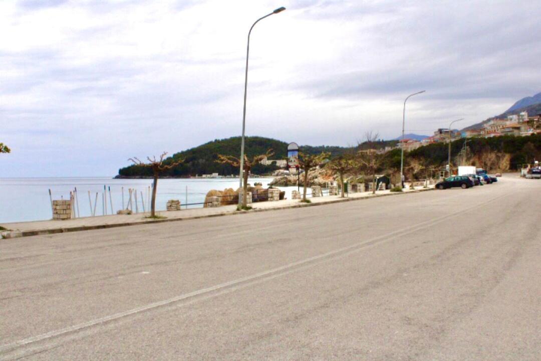 Hotel Portokali Himare Exterior foto