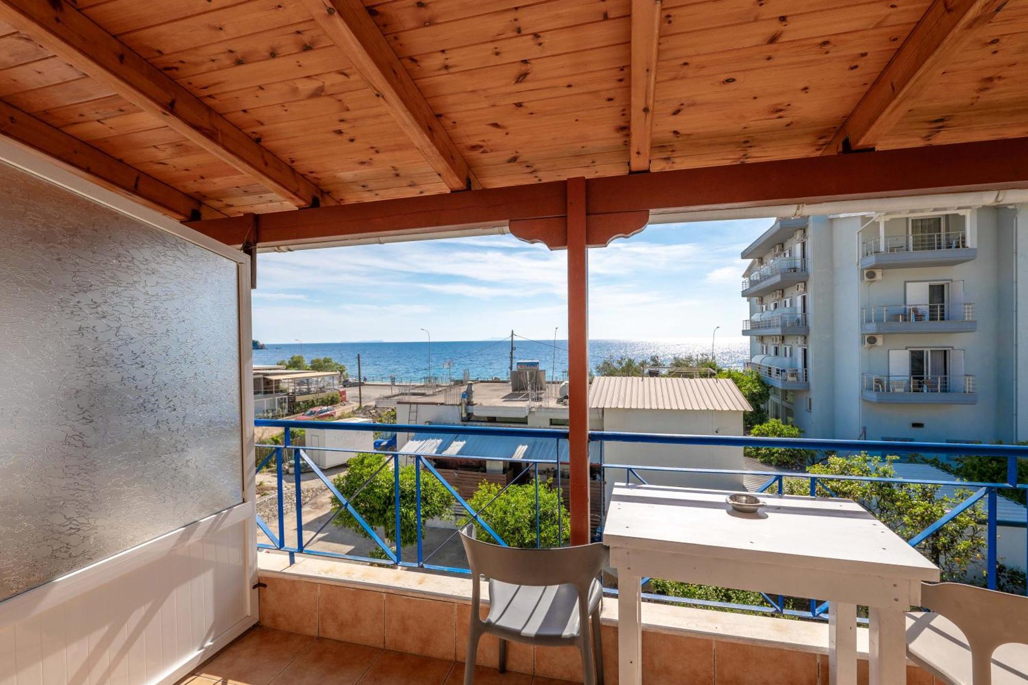 Hotel Portokali Himare Exterior foto